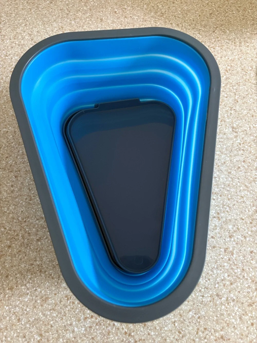 Collapsible Pizza Storage Container with Snap on Lid